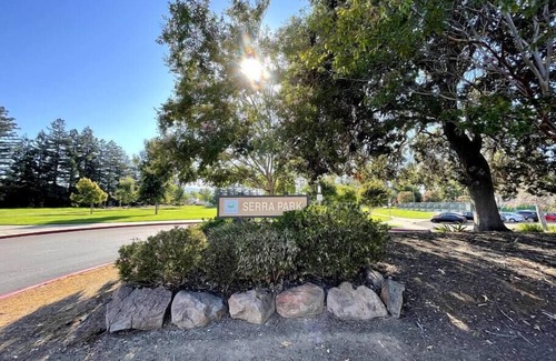 Sunnyvale West Apartment | Comfy 2BR Apt w/AC/Washer/Dryer/EV - in Sunnyvale