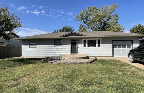 Colby House | Comfy 3 bedroom house in Colby.
