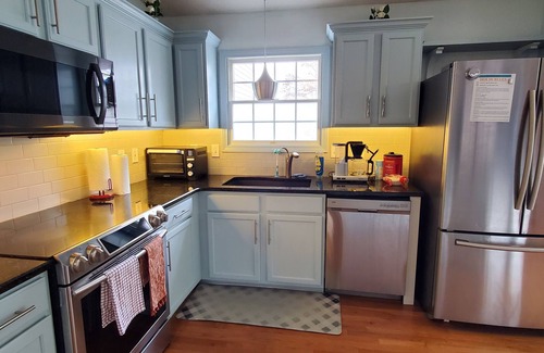 Westerville House | Comfy 4 BR Home in Westerville w Movie rm, Fenced yard, Large Deck w BBQ Grill