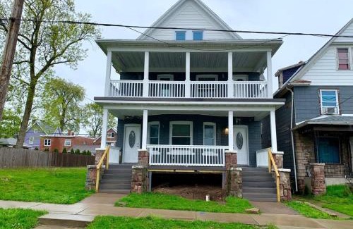 Niagara Falls Apartment | Comfy 4BR, 1 Bath Near the Falls & Casino