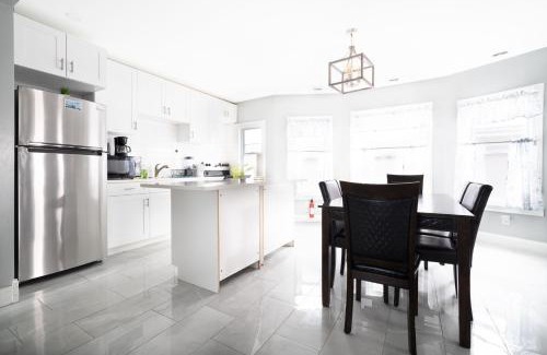 Niagara Falls Apartment | Comfy 4BR, 1 Bath Near the Falls & Casino