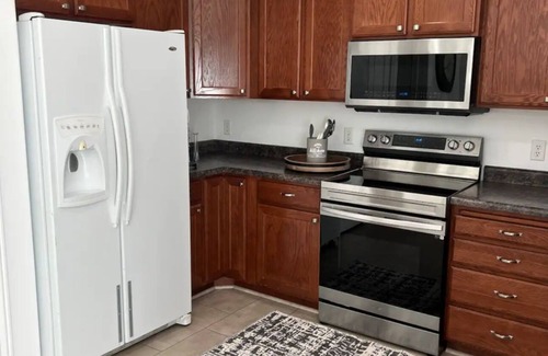 North Salt Lake House | Comfy 6 bed with hot tub near downtown SLC