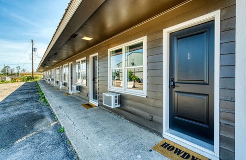 Kalispell Apartment | Comfy and Cozy Studio for 2 (101 Spring Creek)