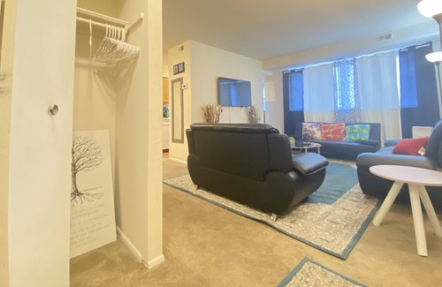 Woodlawn Apartment | Comfy and entire one bedroom apartment close to all destinations