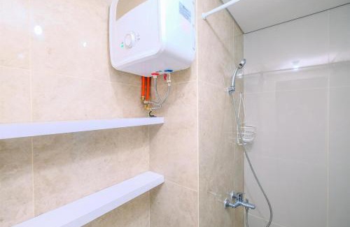 Pinang Apartment | Comfy and Modern 2BR at Transpark Cibubur Apartment By Travelio