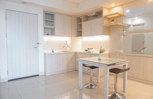 Pekayon Jaya Apartment | Comfy And Modern 2Br Grand Kamala Lagoon Apartment