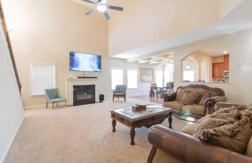 Fortson House | Comfy and Modern! - Wistful on Wisteria Lane