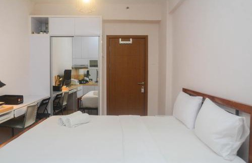 Depok Apartment | Comfy and Tidy Studio at Cinere Resort Apartment By Travelio