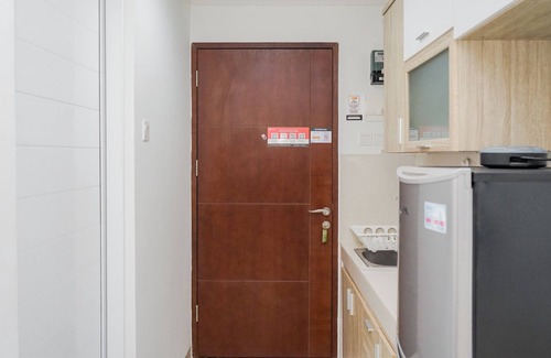 Panunggangan Utara Apartment | Comfy and Tranquil Studio Apartment Springwood Residence