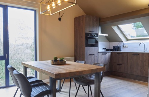 Bohon Apartment | Comfy Apartment with Microwave near Durbuy