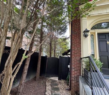 Crestwood Apartment | COMFY Basement Home 2 Bdrm1Den 3Queen Beds
