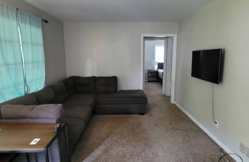 Benson House | Comfy Benson Ranch - 3 bedrooms, Fenced backyard