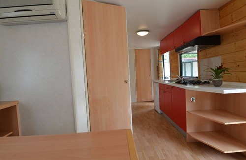 Lido di Dante Ski Chalet | Comfy Chalet with Terrace near Sea