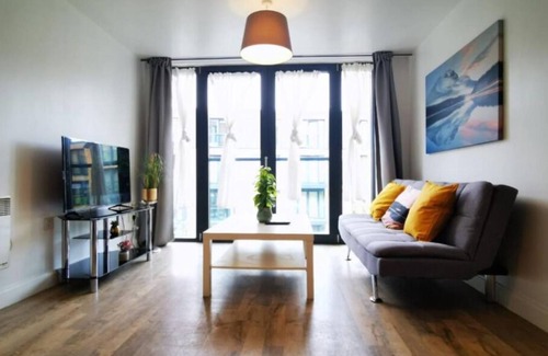 Theatreland Birmingham Apartment | Comfy City Center Apartment
