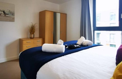 Theatreland Birmingham Apartment | Comfy City Center Apartment