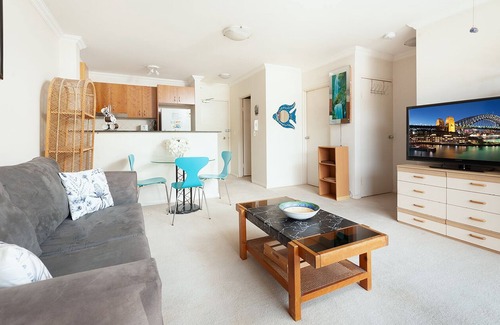 Double Bay Apartment | Comfy Coogee 1 Bedroom Hideaway