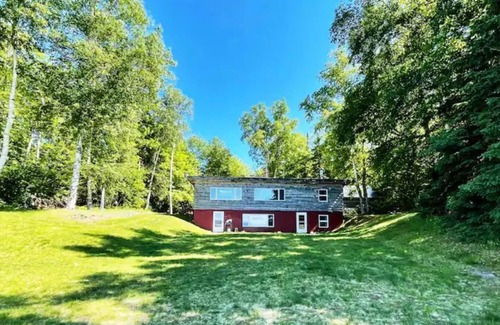 Brimley Cottage | Comfy Cottage W/Private Lakeshore Access and View