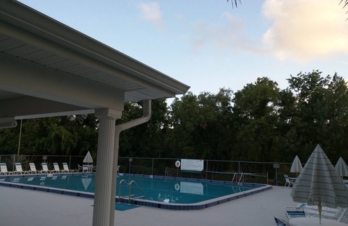 Woodward House | Comfy Cozy Cul de Sac Beacon Woods East ~ 3 bedrooms 2 bath ~ SUPER CLEAN!