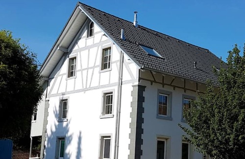 Griessen Apartment | Comfy Design Apartment | near Rhine Falls & Zurich