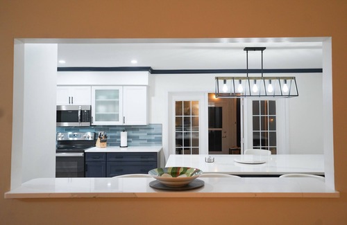 Gainesville House | Comfy GNV Home *New Kitchen* w/Fire Pit