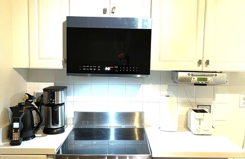 Cabbagetown South Hotel | Comfy Guest House