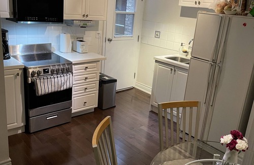 Cabbagetown South Hotel | Comfy Guest House