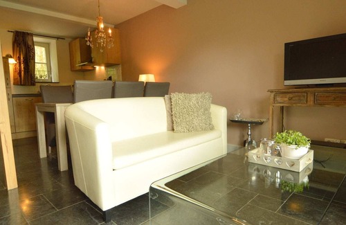 Slenaken House | Comfy Holiday Home near Forest in Slenaken