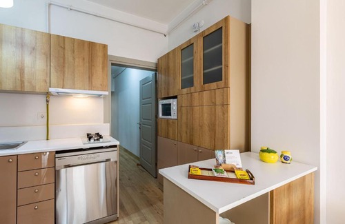 Rasimpasa Apartment | Comfy House near Kadikoy