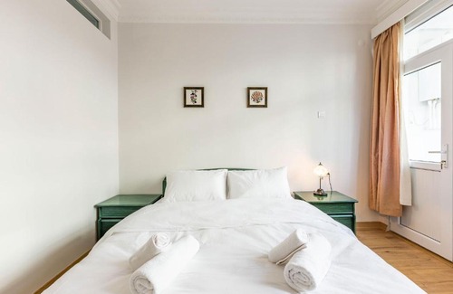 Rasimpasa Apartment | Comfy House near Kadikoy