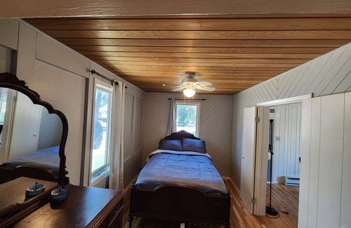 Menahga House | Comfy House near Lake Access