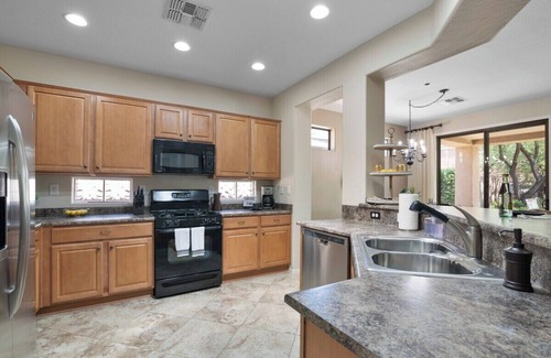 Anthem House | Comfy-Ideal for Traveling Pros/Med. trips-Gated