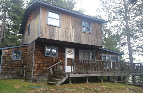 Tower Cabin | Comfy Lake Vermilion Cabin- Pet-friendly, 3 Bedrooms