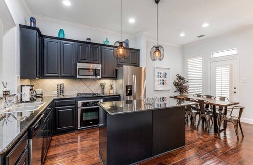 Legacy Park House | Comfy Long Term Legacy Shops | Driemhouse