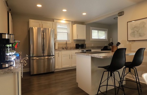 Near East Columbus House | Comfy Oasis 2b/2b Private Home
