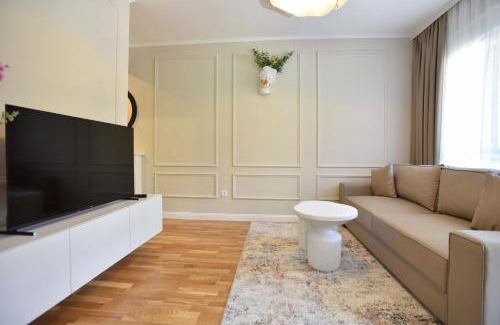 Lazi Apartment | Comfy one-bdr apartment Sara