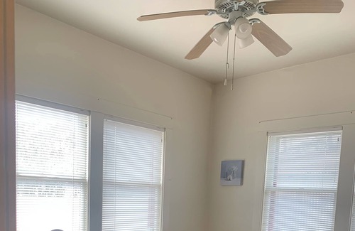 West University House | Comfy one bed, one bath walking distance to the UofA and Downtown Tucson!