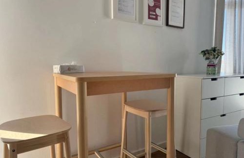 Olivais House | Comfy Room near Metro & Airport