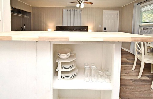 Winter Garden Apartment | Comfy Studio Apartment