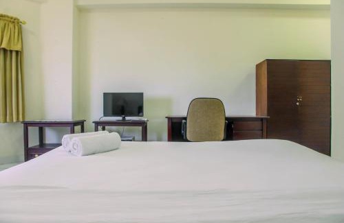 Gading Apartment | Comfy Studio at Menara Kondominium Kelapa Gading Apartment By Travelio