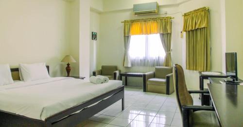 Gading Apartment | Comfy Studio at Menara Kondominium Kelapa Gading Apartment By Travelio