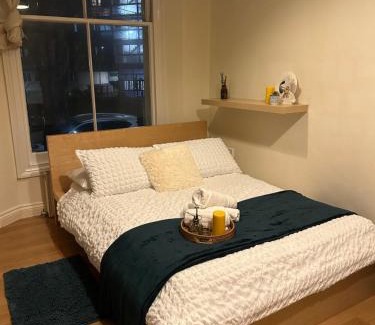 Upper Edmonton Apartment | Comfy studio