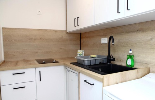 Ankaran Apartment | Comfy Studio in Ankaran JB4