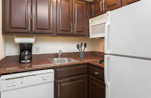 Mount Laurel Apartment | Comfy Studio Only a Short Drive from City Center