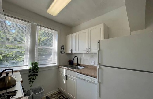 St. Louis Apartment | Comfy Walk to Forest Park!