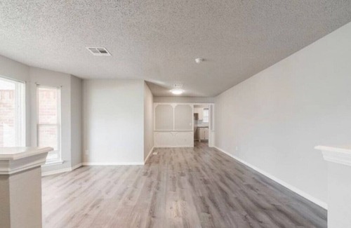 Oklahoma City House | Coming Soon! 2 King, 2 Twn, Pets