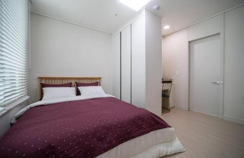 Bongmyeong-dong Apartment | Comma