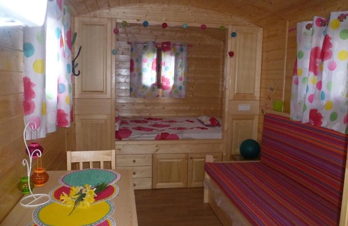 Saint-Nectaire Resort | Comme Sur Des Roulottes