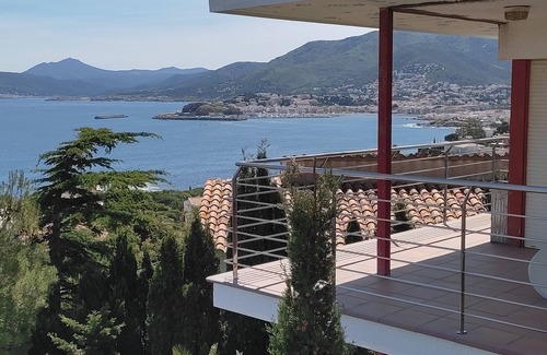 Llanca Apartment | Comme un Phare sur la Mer.