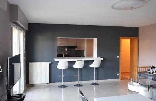 Saint-Louis Apartment | Commealamaison