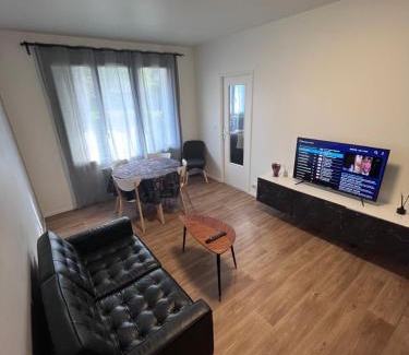 Noisy-le-Sec Apartment | Commerce à proximité et 10 minute de la gare
